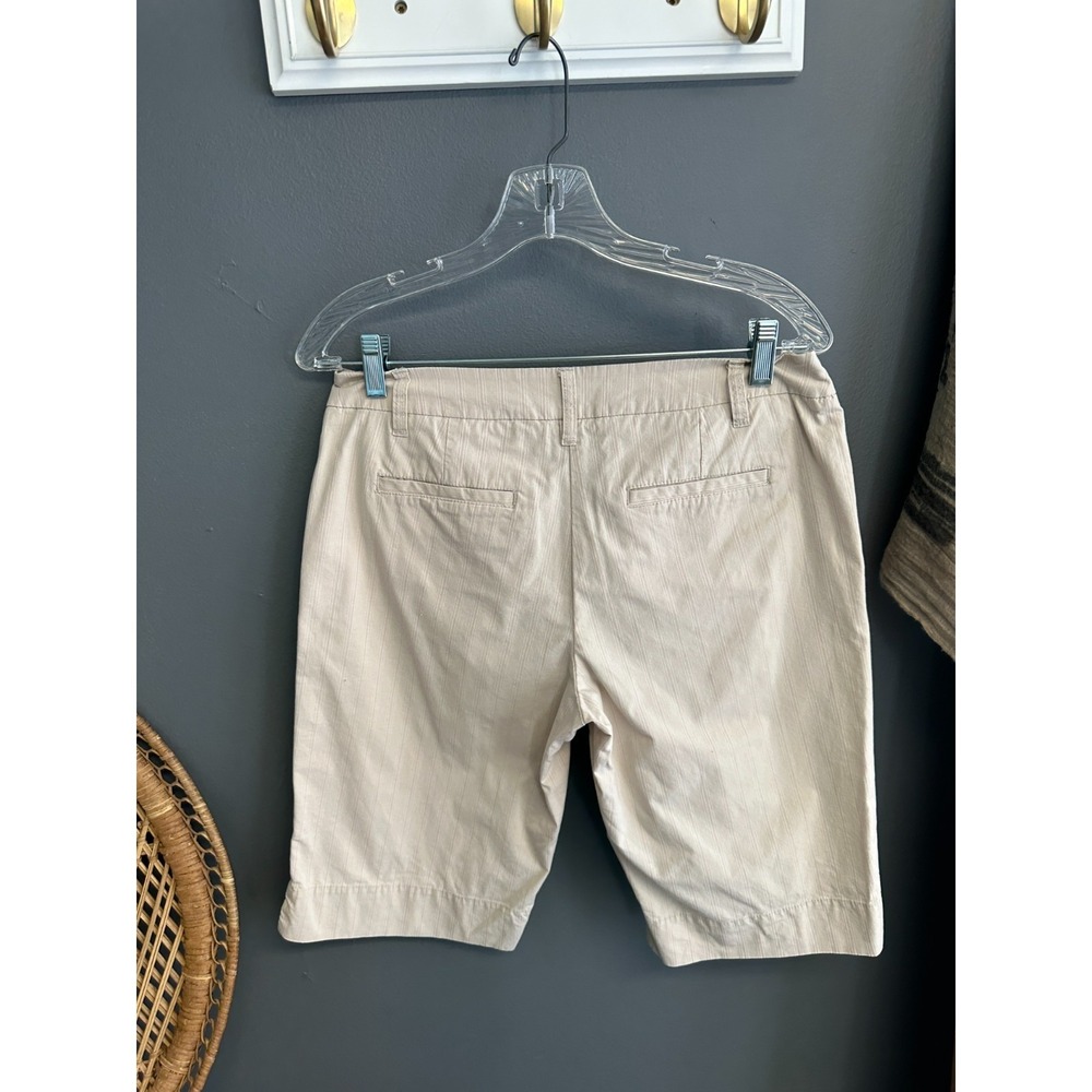 Manhattan‎ Chino NY&Co Bermuda Shorts Womens Size 6 Tan Pink Pinstripe Y2K Prep - Picture 5 of 5